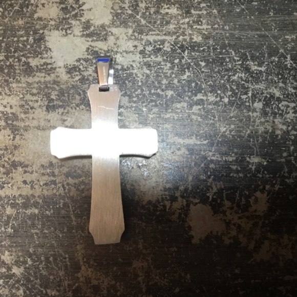 Cross pendant - Picture 2 of 2